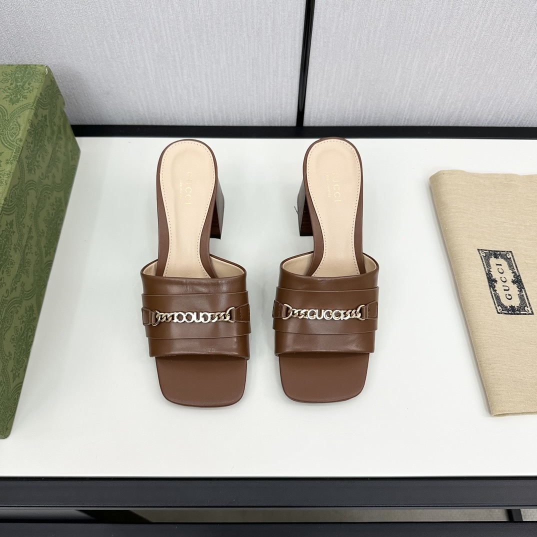 Gucci Signoria Slide Sandal In Brown 786595 Aaboc 2176