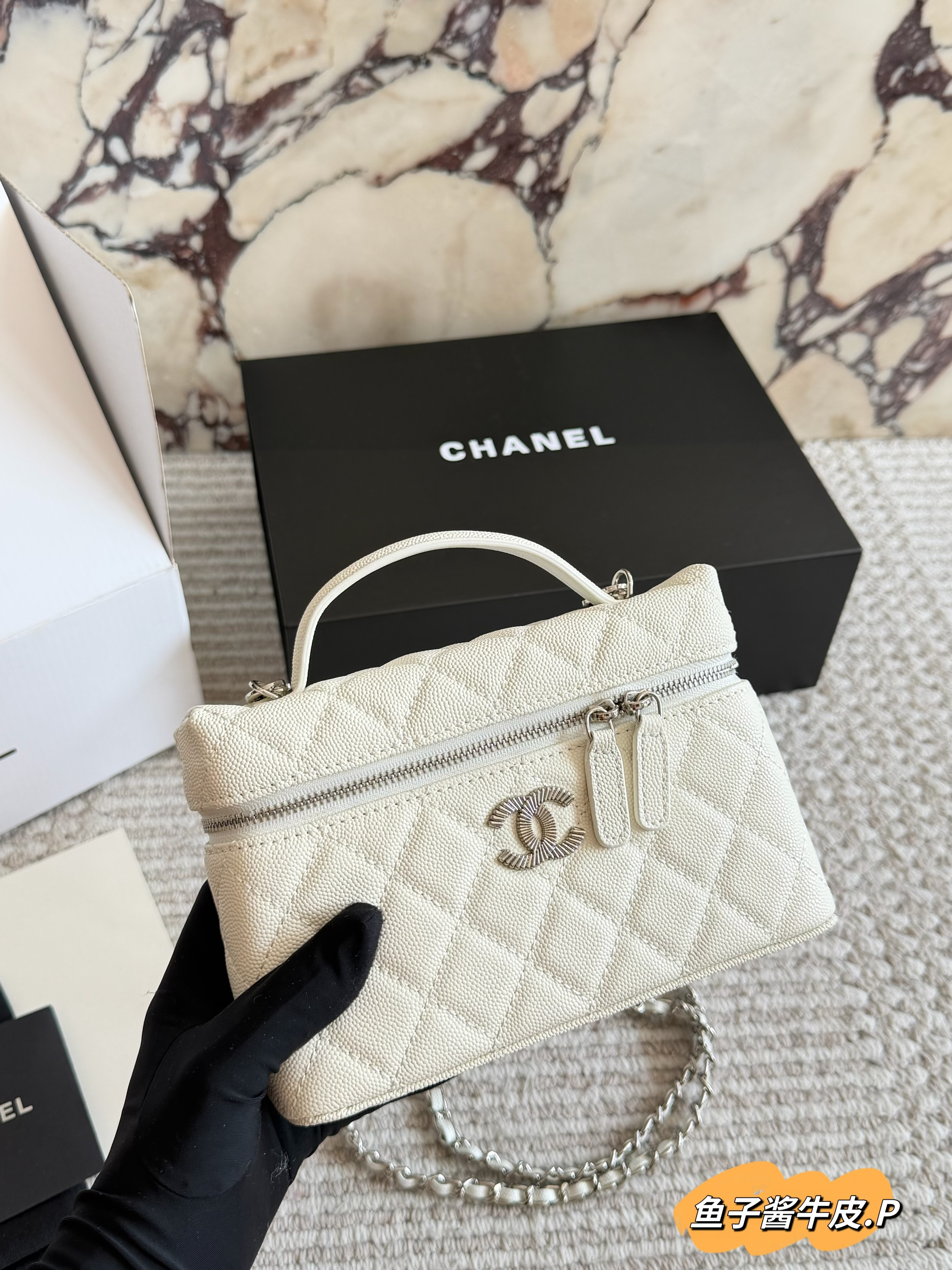 Chanel 25c Box Bag - cnluxepick