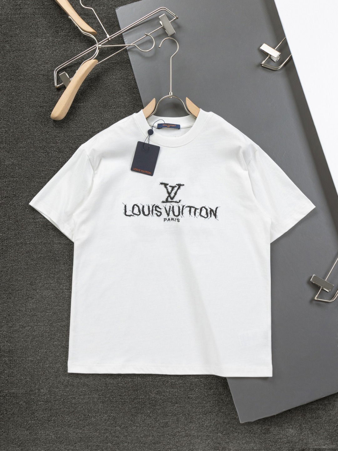 LV embroidered short-sleeved T-shirt - cnluxepick