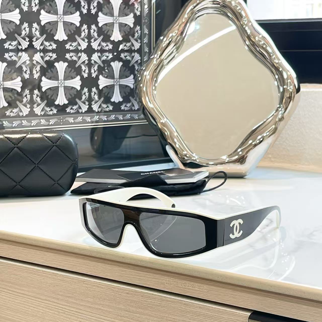 Chanel sunglasses - cnluxepick