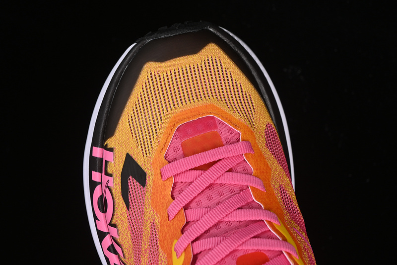 HOKA One One Mafate X