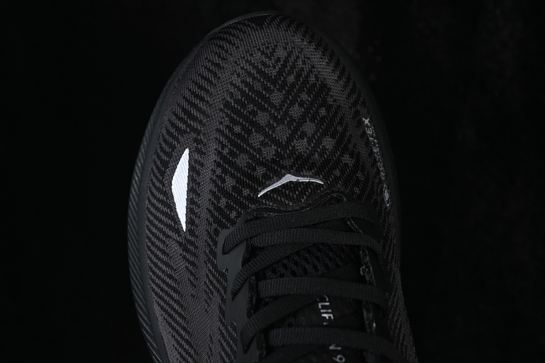 HOKA One One Clifton 9 All-terrain Everyday Road Running Shoes