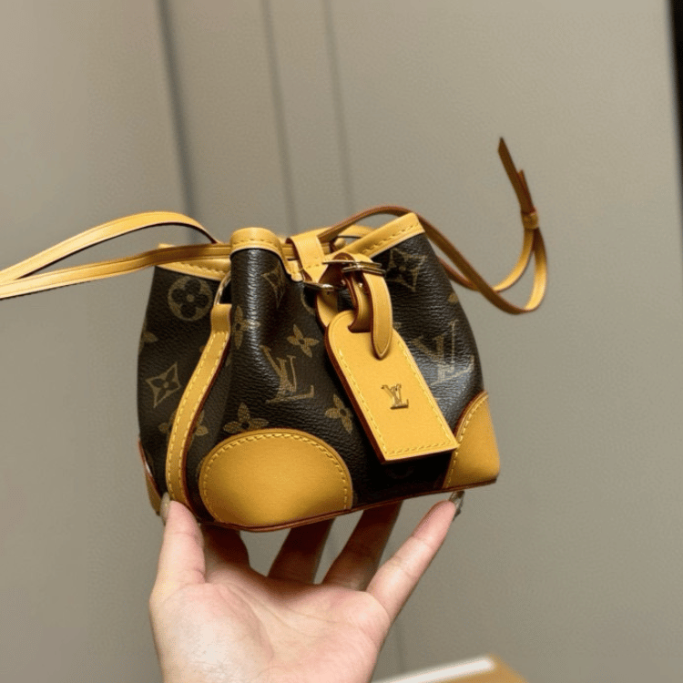 Louis Vuitton Noé BB Monogram Brown 8.7 Inches