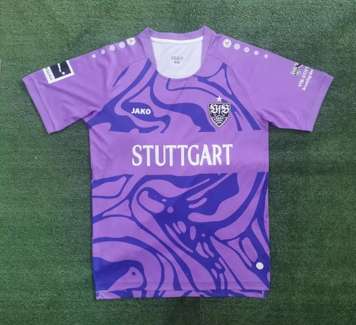 Stuttgart  maillot foot 2023 2024€14.99