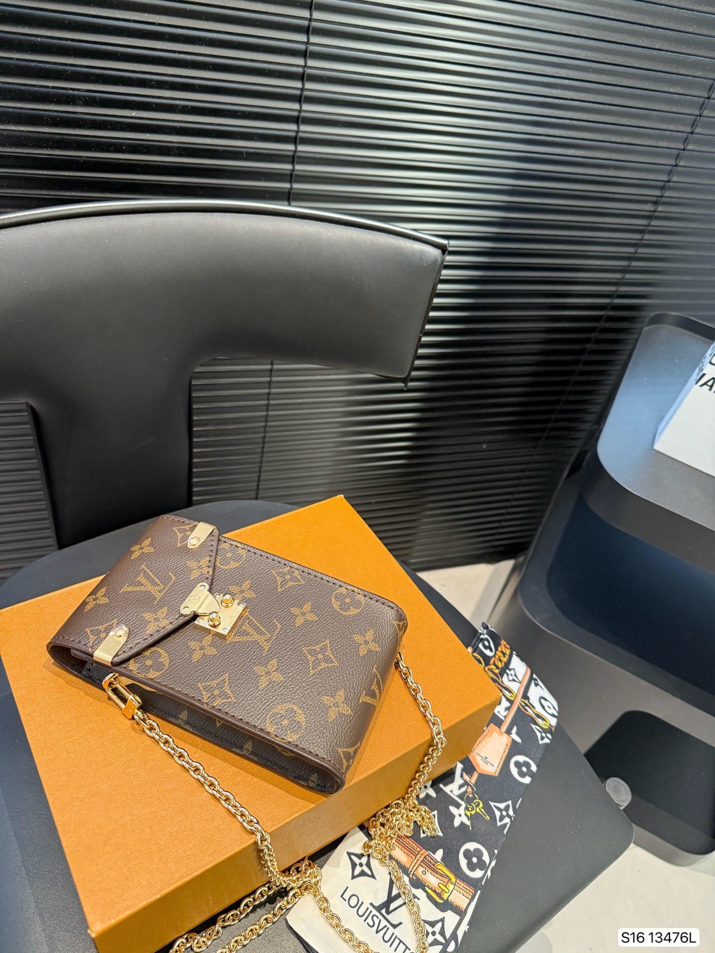 LV mobile phone bag old flower new style - cnluxepick