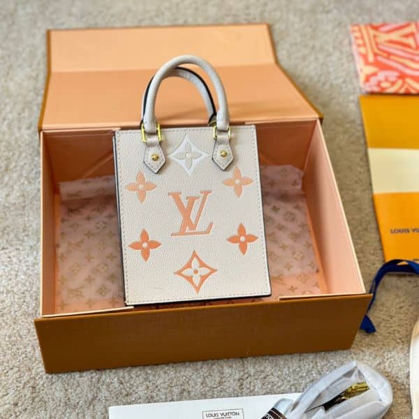 Louis Vuitton Petit Sac Plat Monogram White 17Cm
