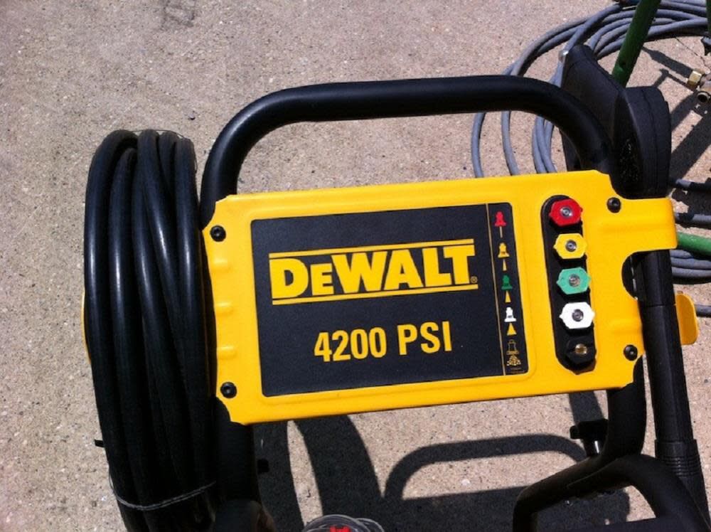 DEWALT Gas Pressure Washer 4200 PSI @ 4.0 gpm Belt Drive 49 State Certified DXPW60606