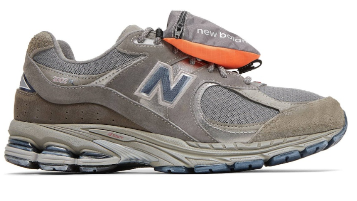 New Balance 2002R Pouch - Castle Grey M2002RVA Casual Running Shoes