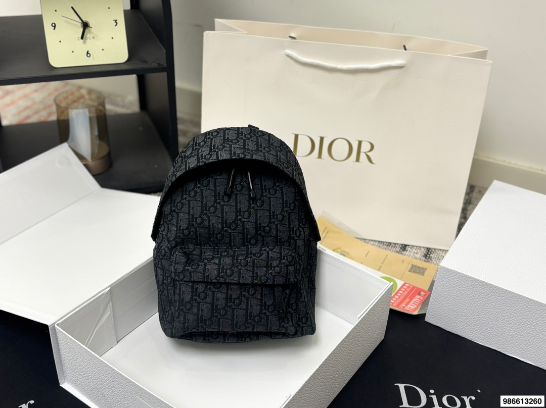 Dior classic solid color backpack - cnluxepick