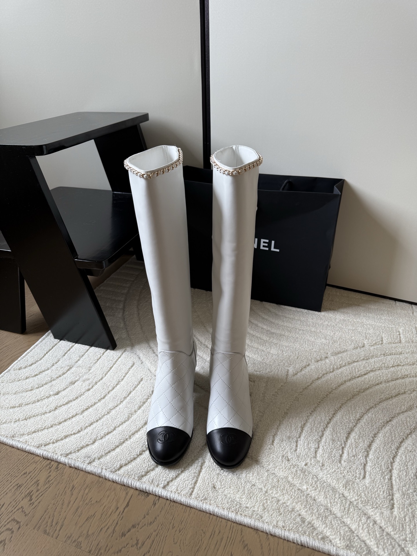 Chanel 25K new chain boots for autumn and winter - cnluxepick