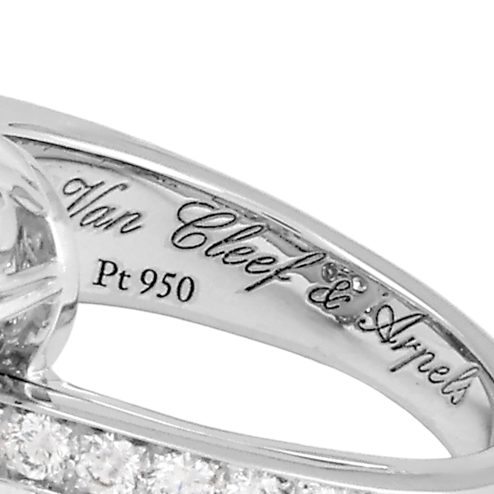Van Cleef & Arpels Snowflake Ring Platinum Diamond VCARO3RG00