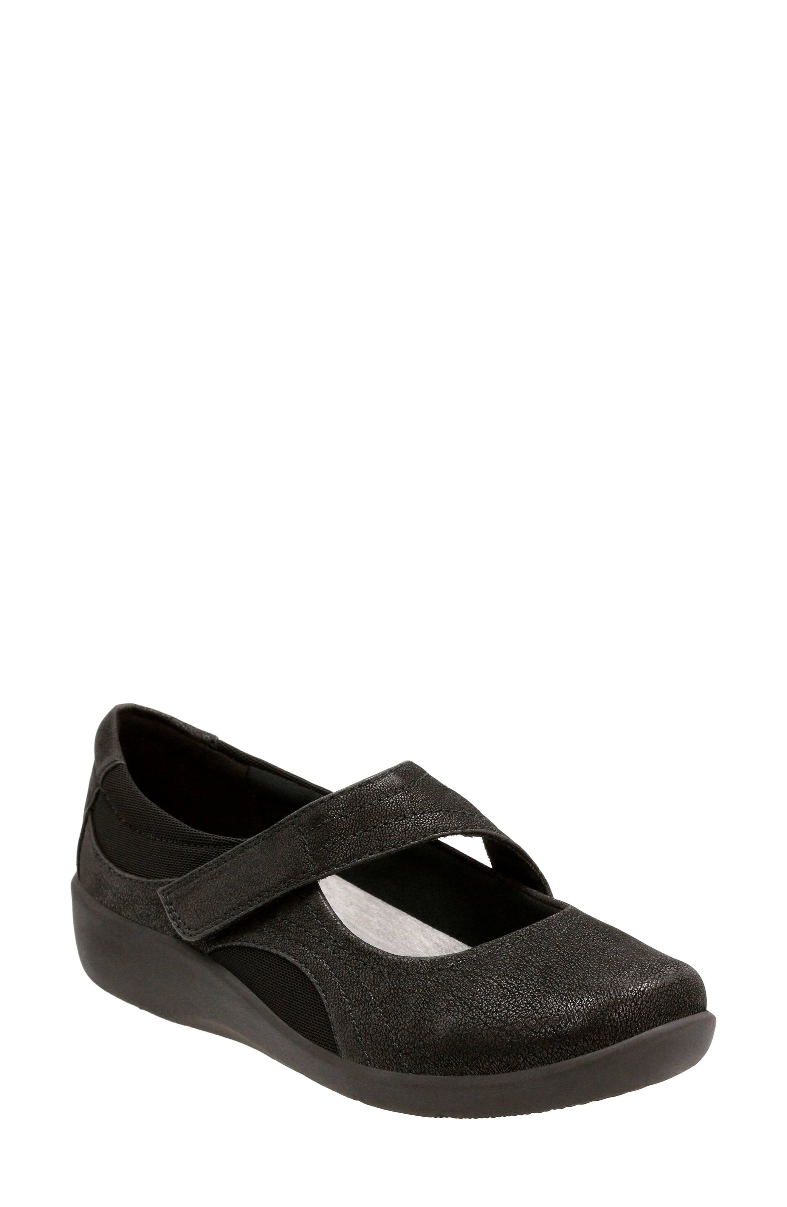 Clarks Sillian Bella Black / 7
