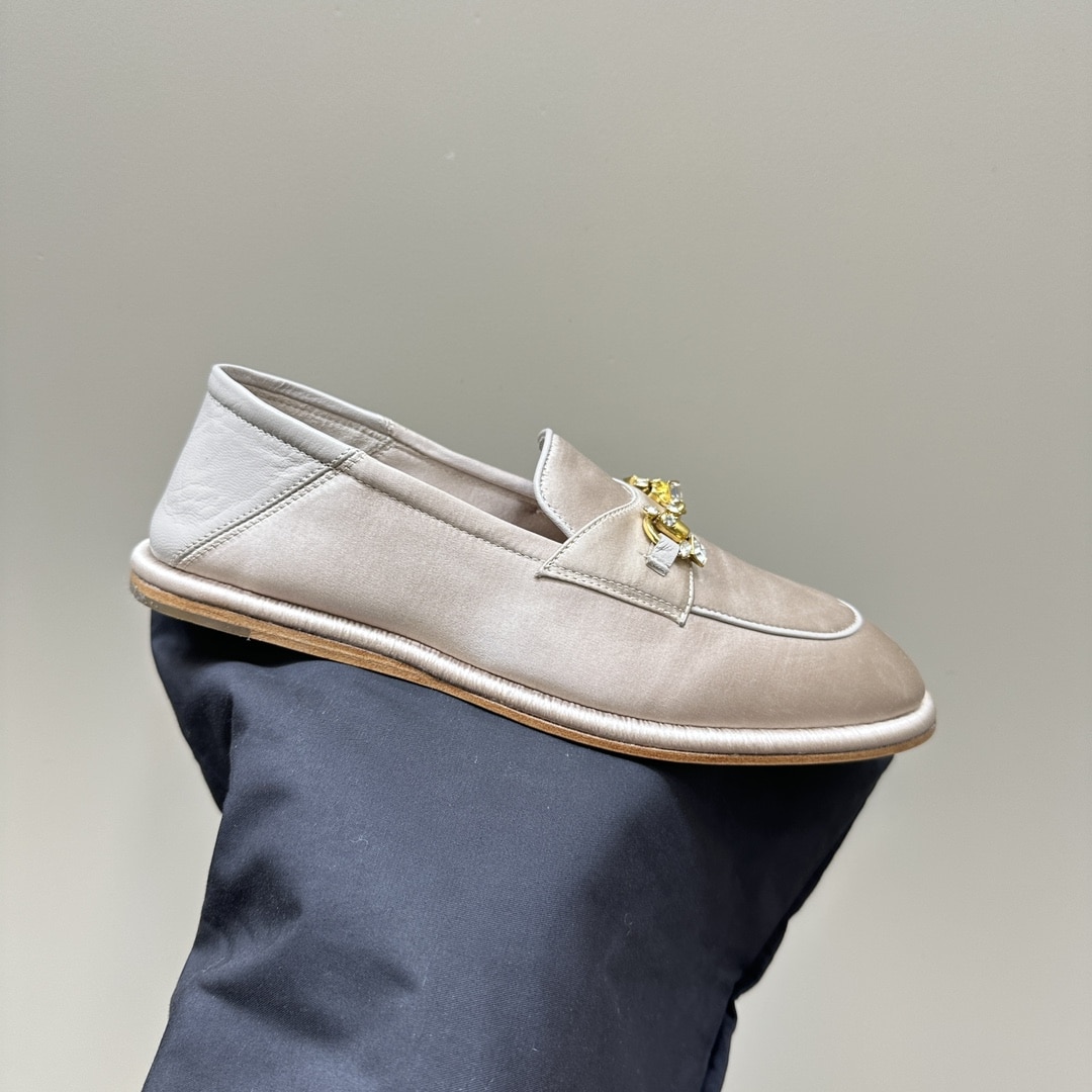Gucci Women’S Horsebit Loafer With Crystals Beige
