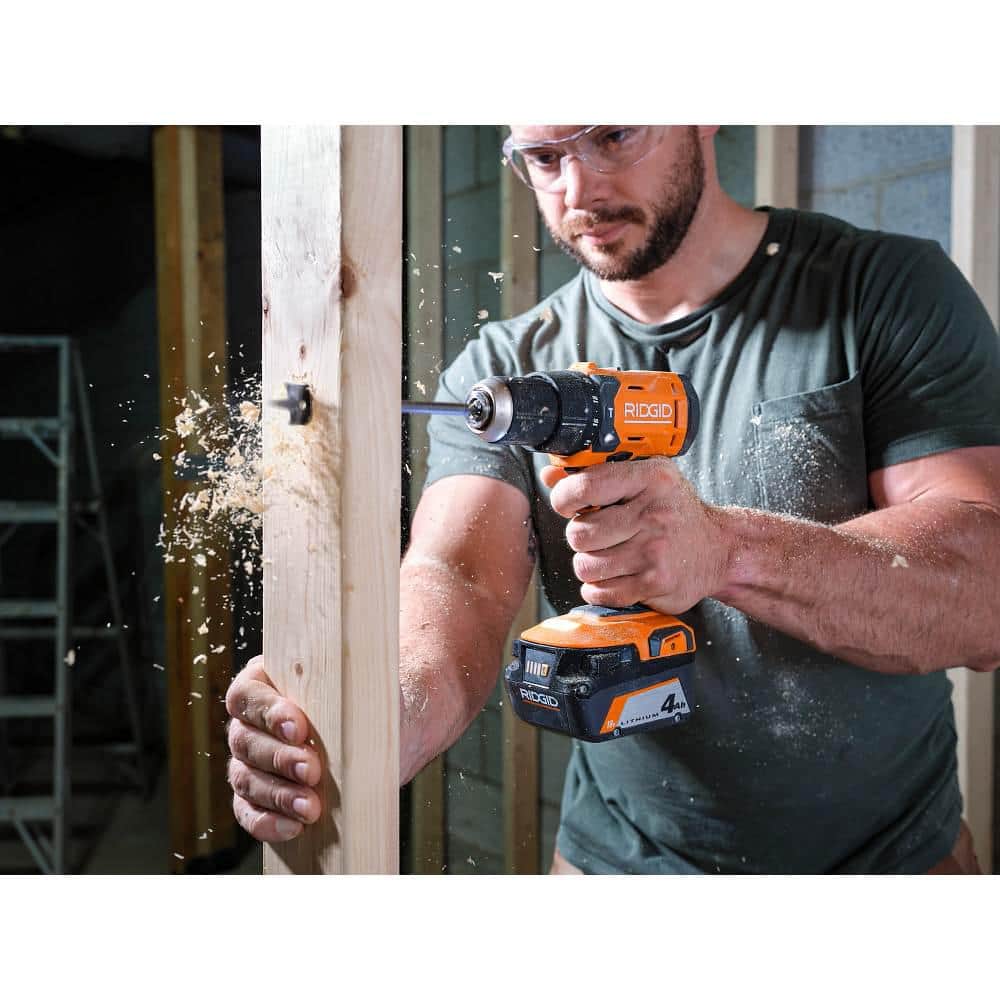 Ridgid 18V Lithium-Ion (2) 4.0 Ah Battery Starter Kit with Charger and Bag AC93044SBN
