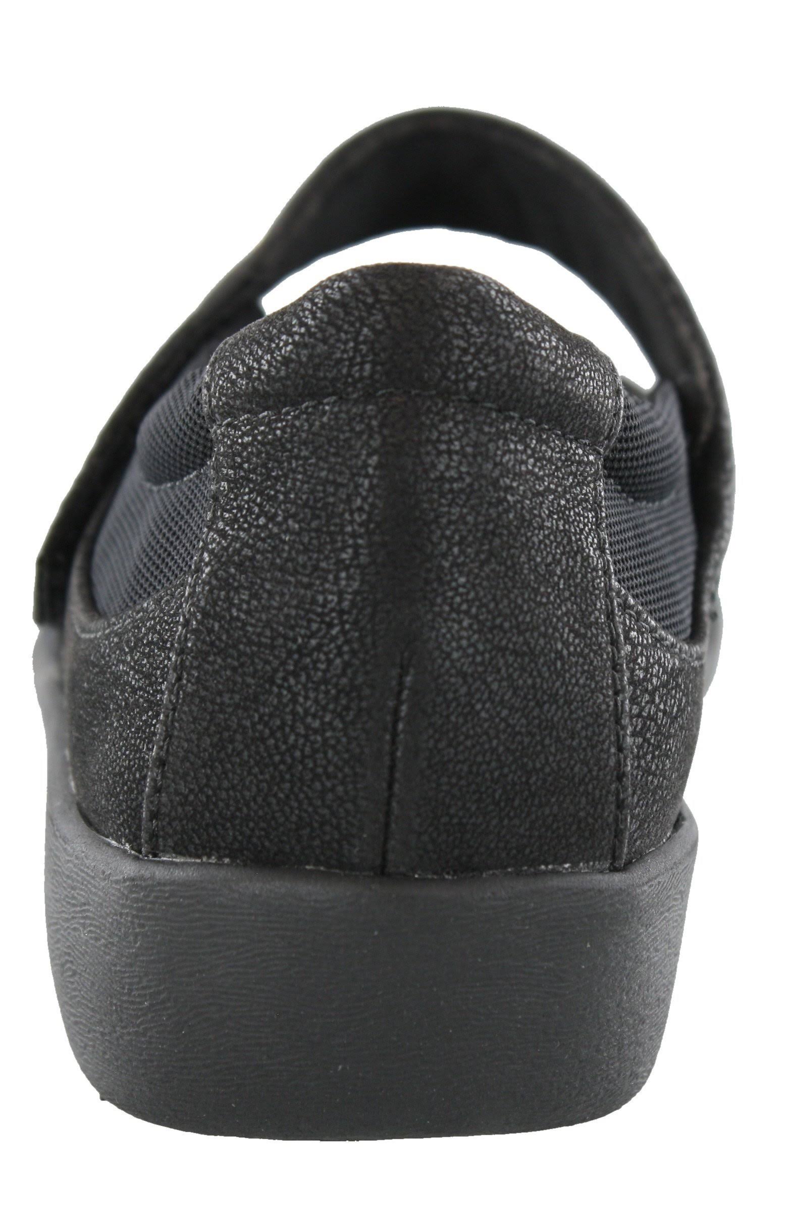 Clarks Sillian Bella Black / 7