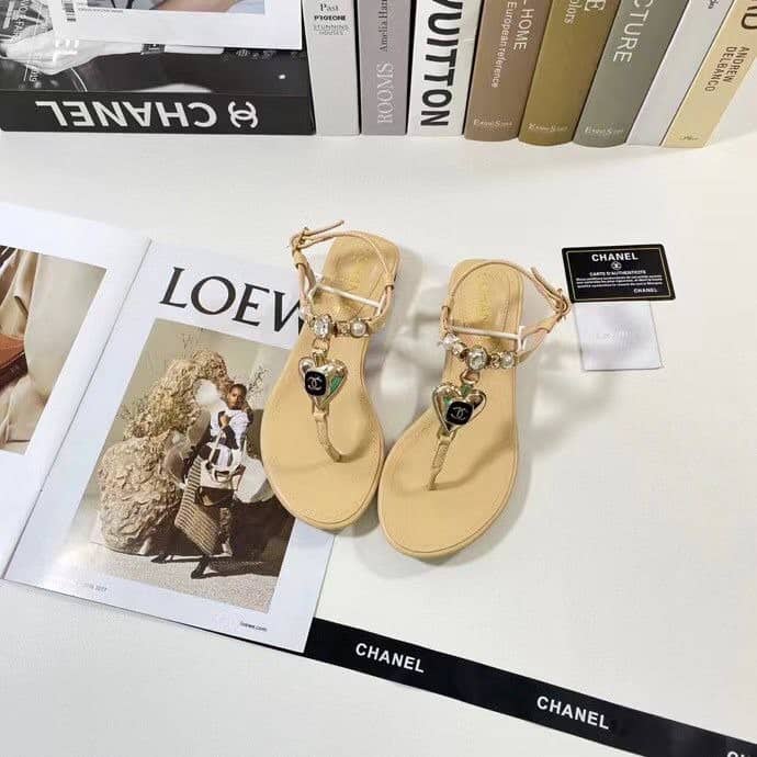 Chanel Shiny Pearl Crystal Cc Heart Thong Sandals Yellow G39674 X01000 0S083