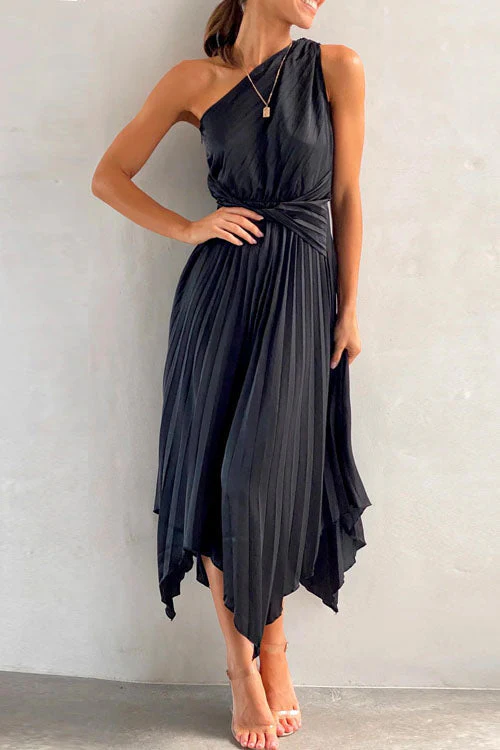 One Shoulder Twisted Waist Asymmetrical Hem DressClistos