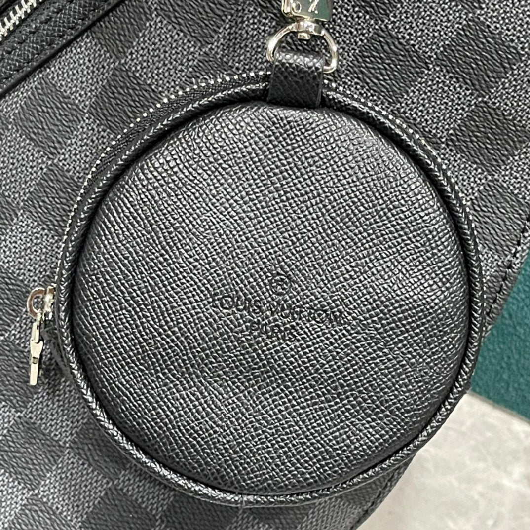 Louis Vuitton Duo Sling Bag Caro 42cm Black