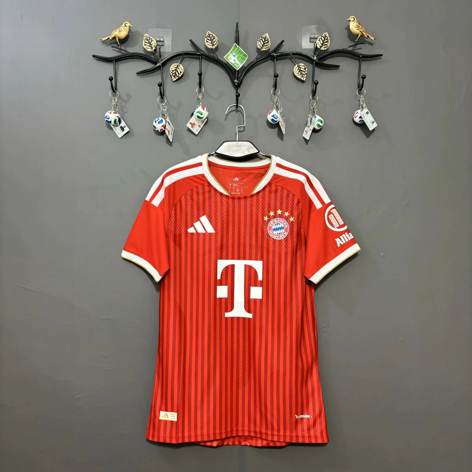 Player Version 2026/27 Bayern Munichen Home Jersey (Embroidered KANE #9） 3