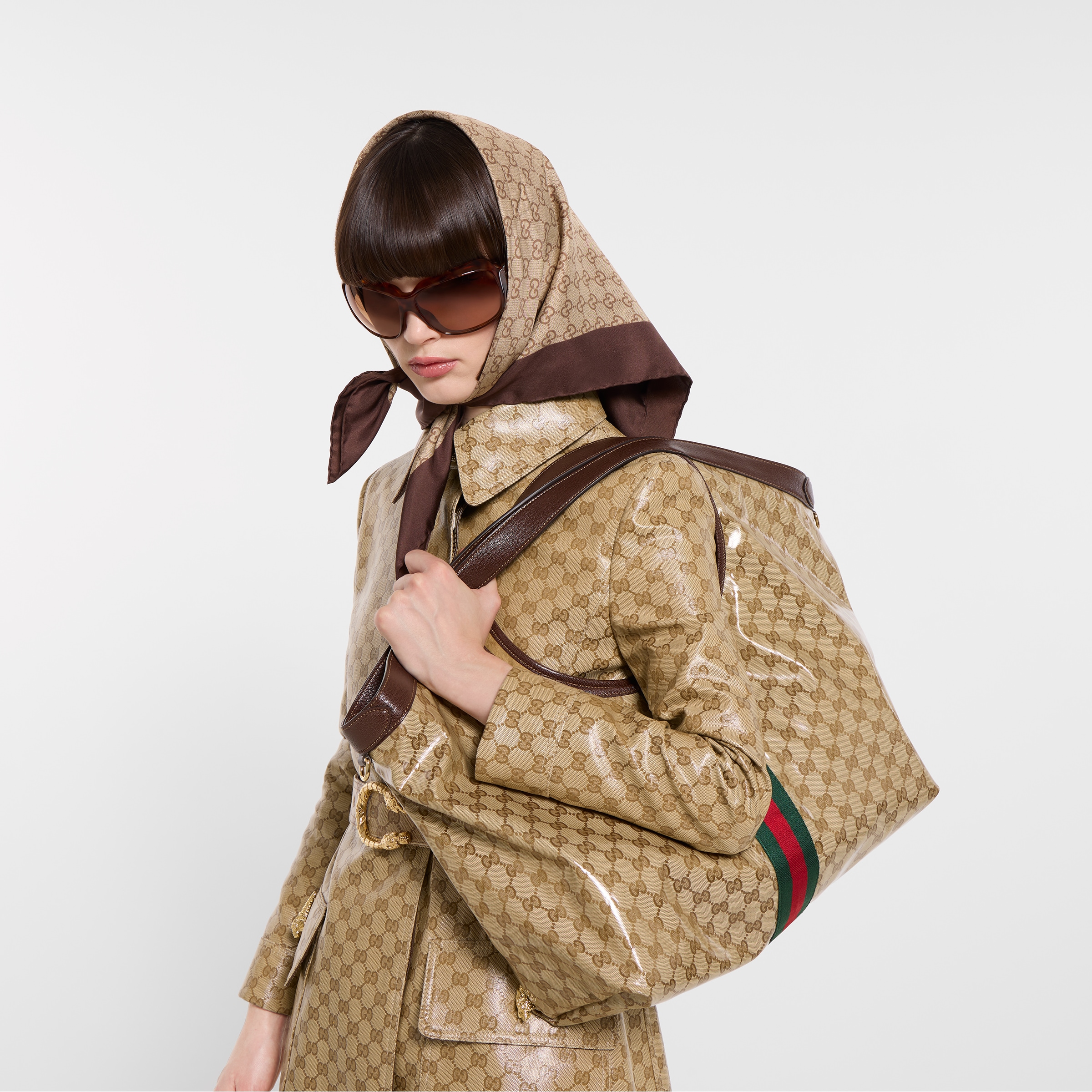 BAG（42-60 X 47 X 16 CM)