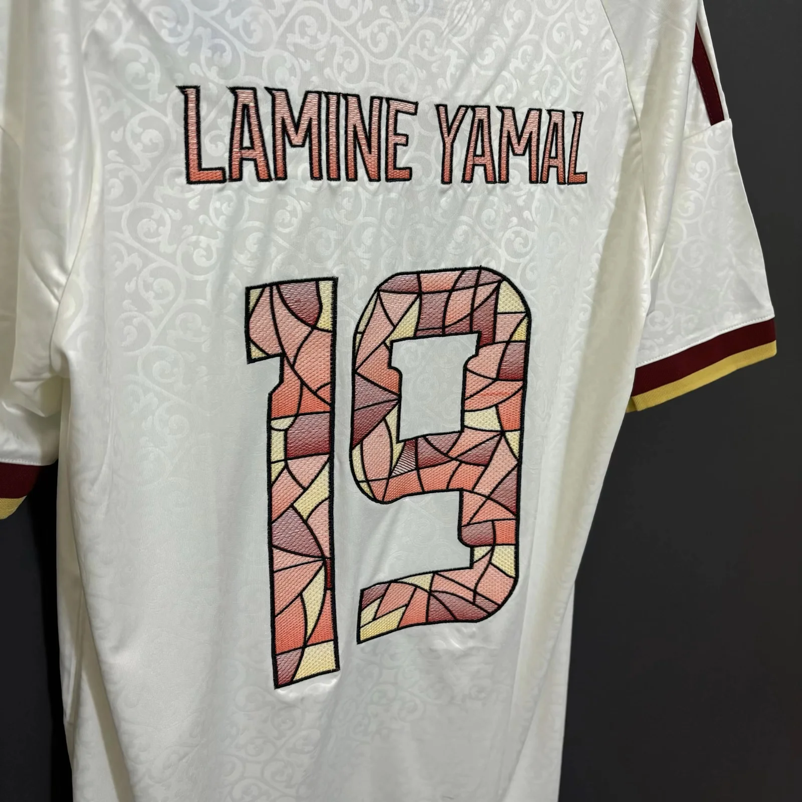 LAMINE YAMAL #19 Spain 2026 Home Embroidered Jersey S-XXL Fan Version(No Front Number)