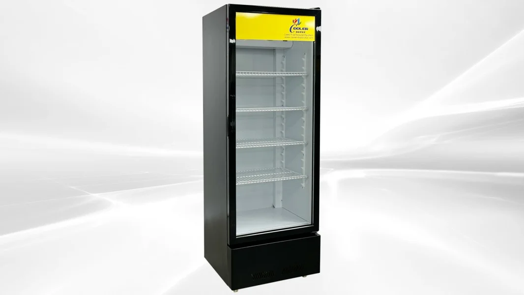 Refrigerator Merchandiser Cooler 9.0 Cu Ft Glass Door For Beverages