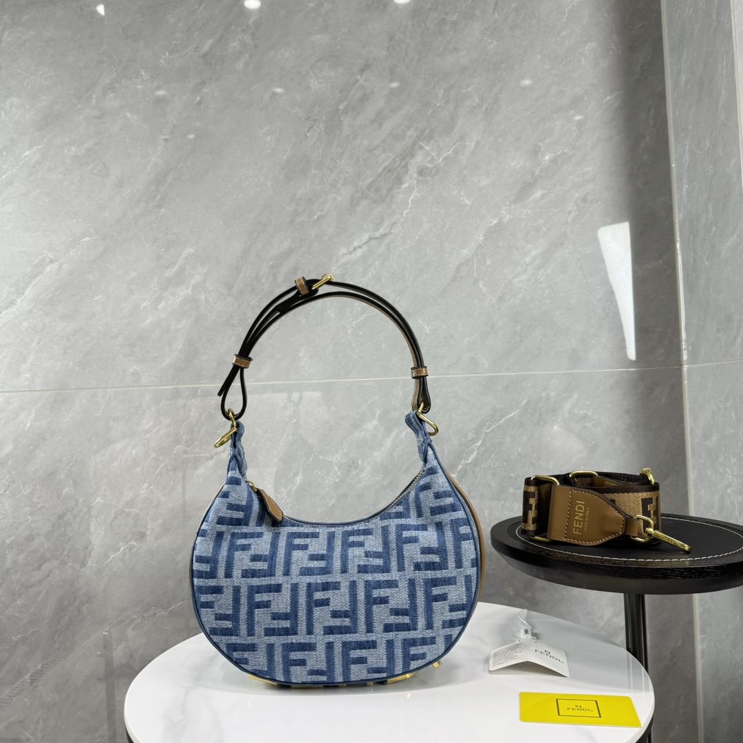 High quality Fendi Handheld Crossbody Bag - cnluxepick