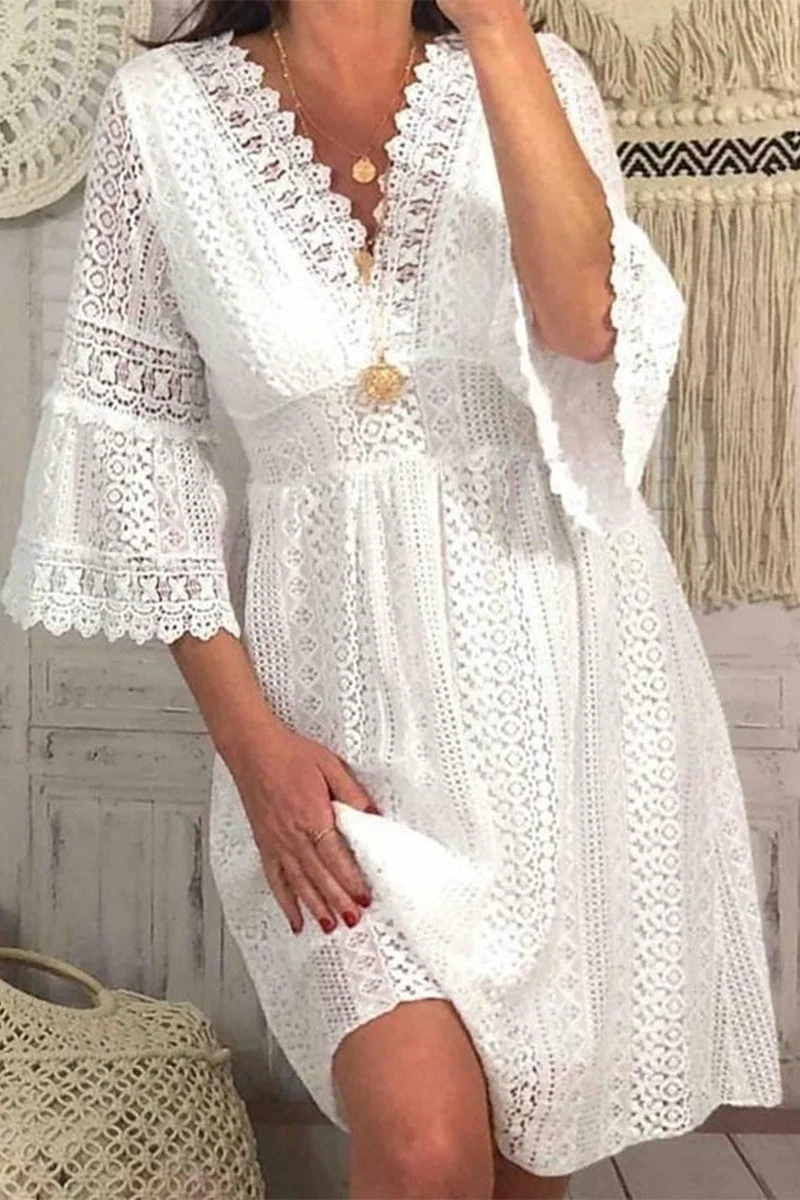 Elegant V-Neck Lace Midi DressClistos