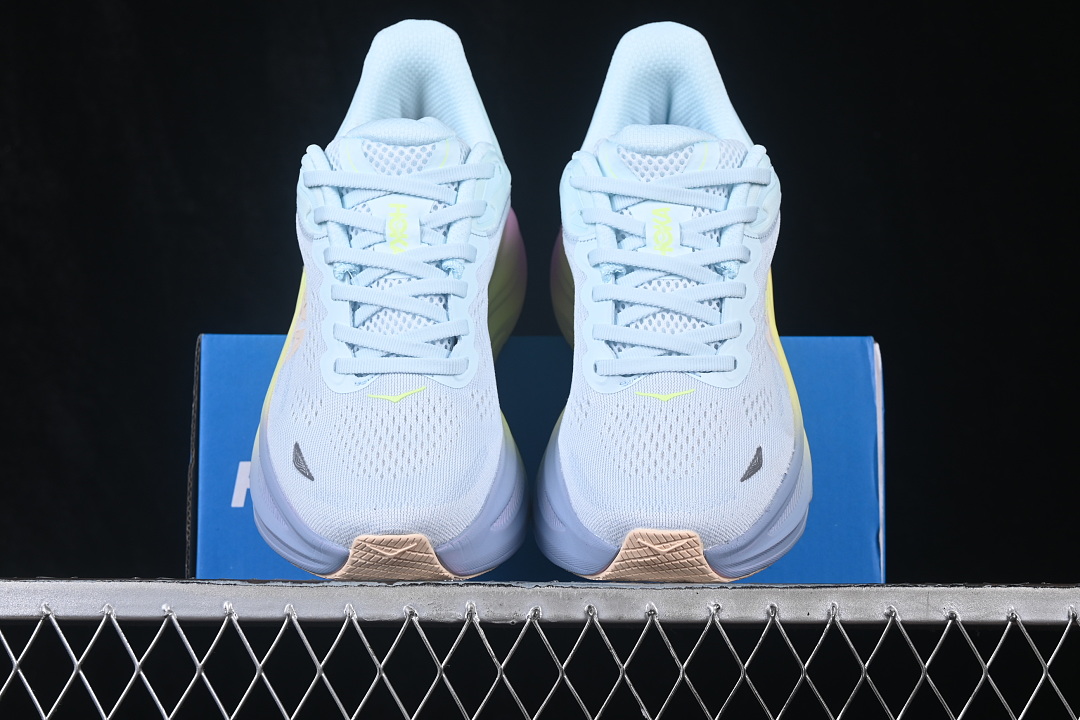 HOKA One One Bondi 9