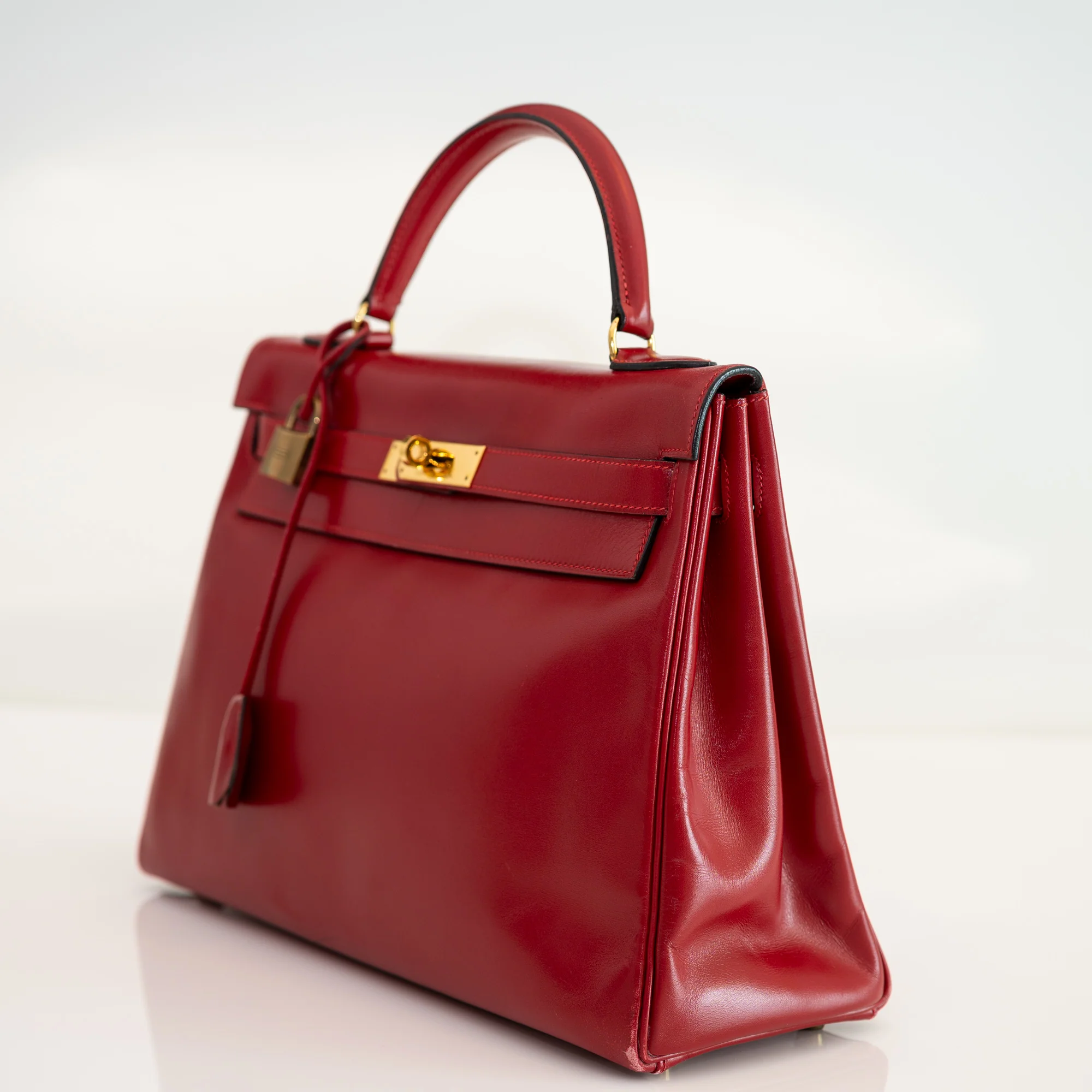 Hermès Kelly 32 Retourne Rouge Vif Box Calf Gold Hardware