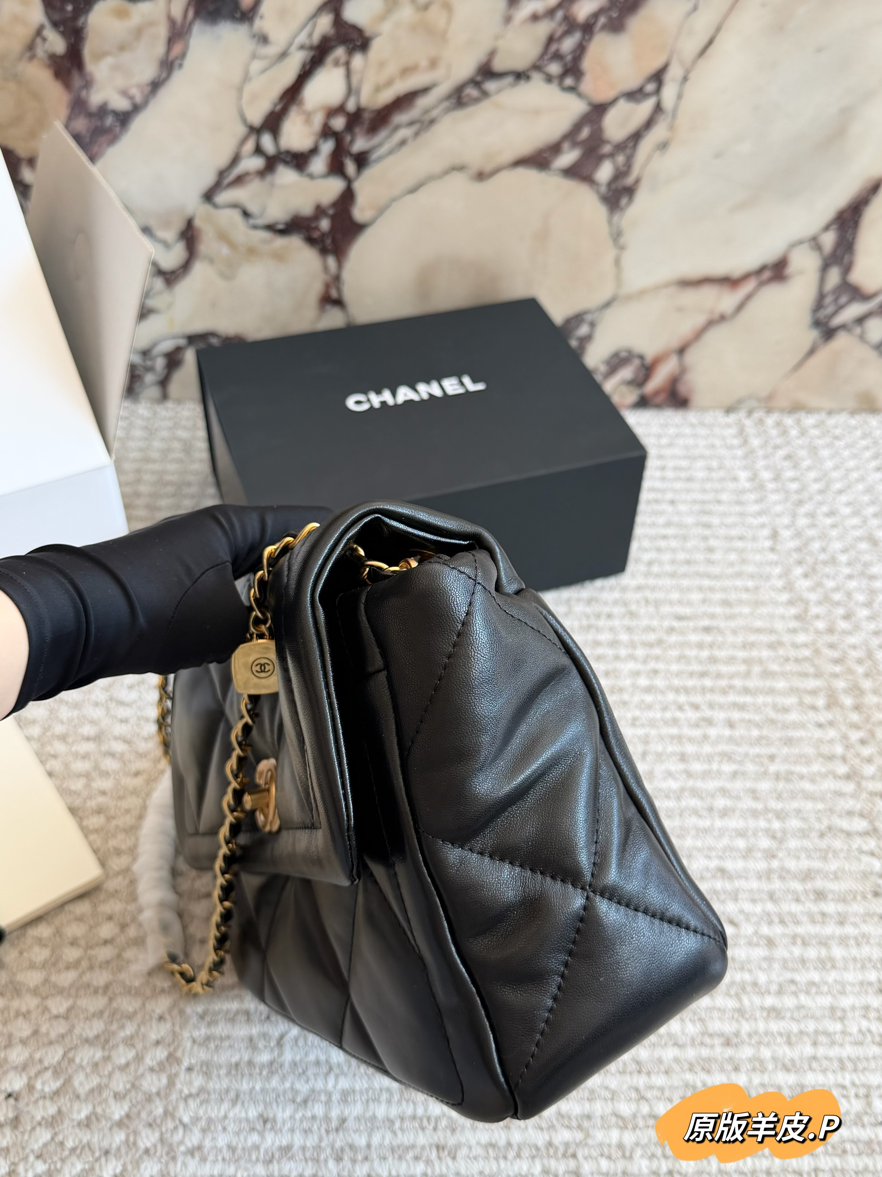 Chanel 25K Flap Bag - cnluxepick