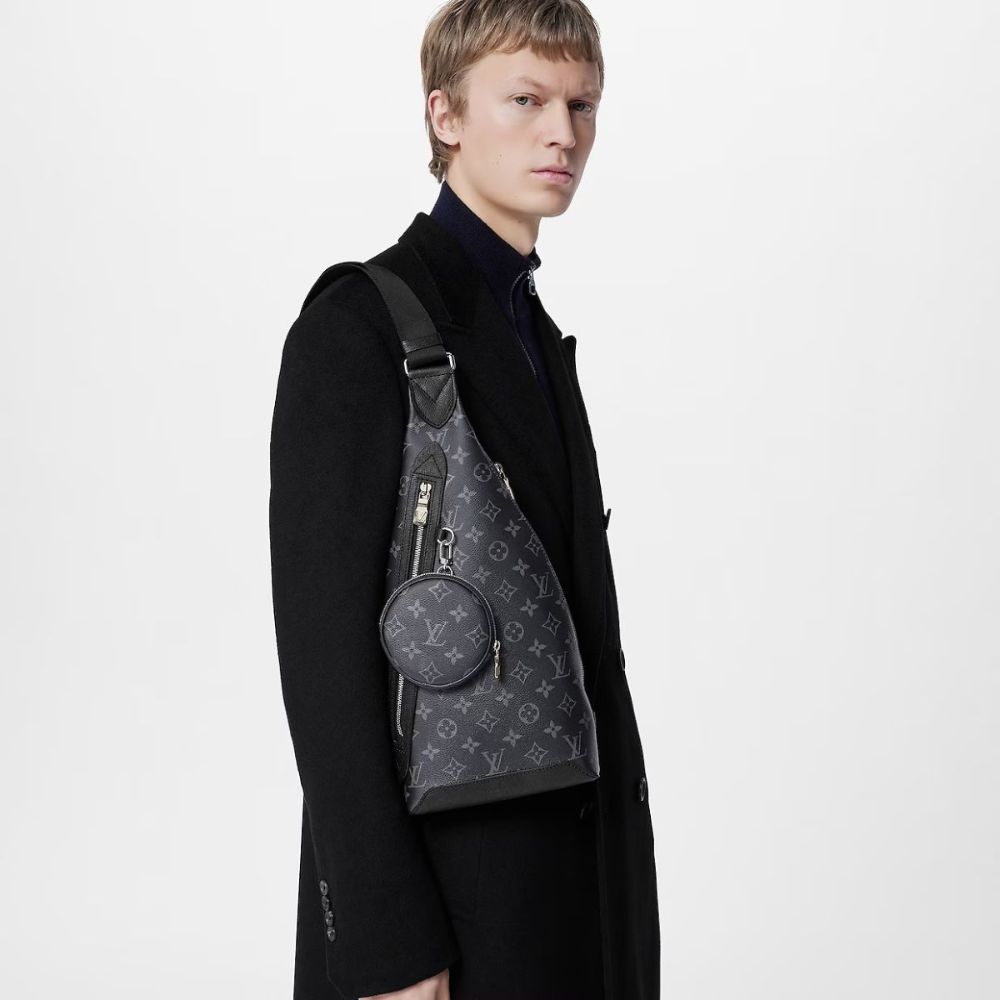 Louis Vuitton Duo Slingbag Black 7.9 Inches M30936