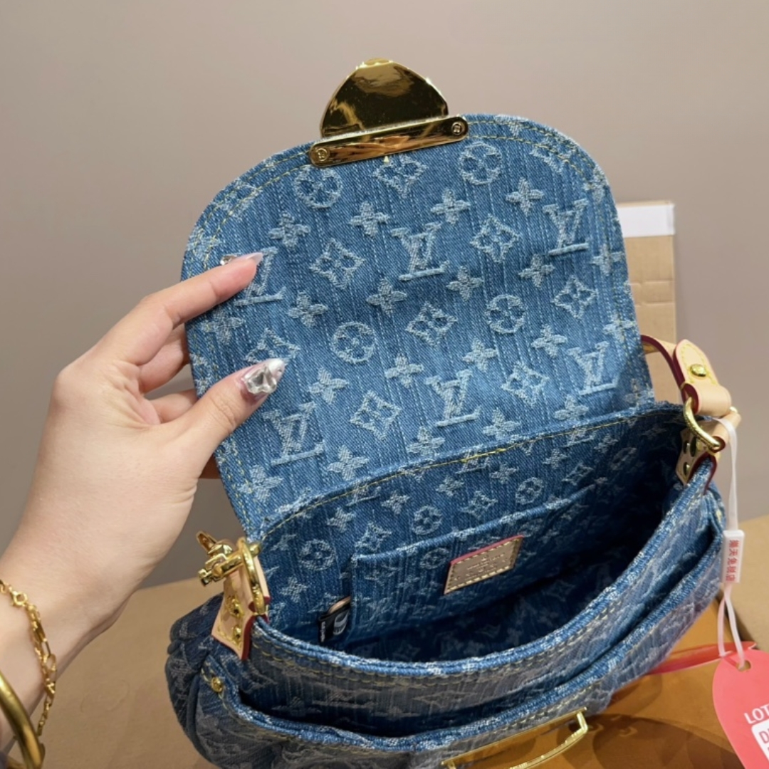 Louis Vuitton Sunset Monogram Denim Blue 26Cm M46829