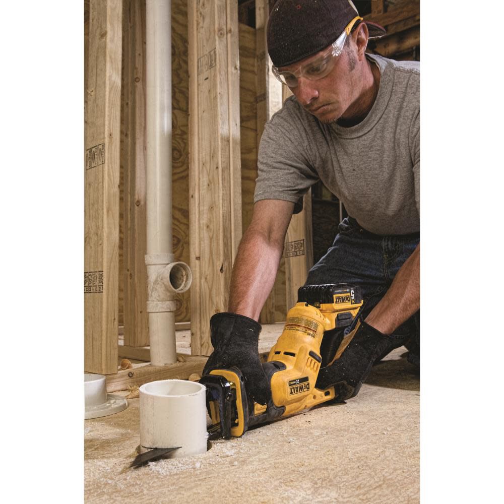 DEWALT 20 V MAX Compact Reciprocating Saw Kit (5.0Ah) DCS387P1