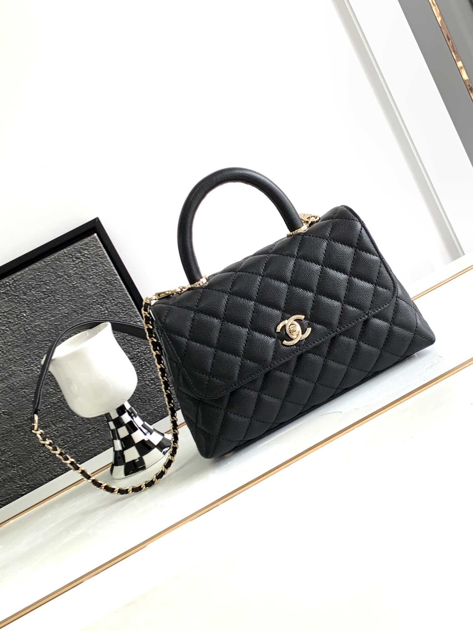 Chanel  cocohandle Classic black 19cm