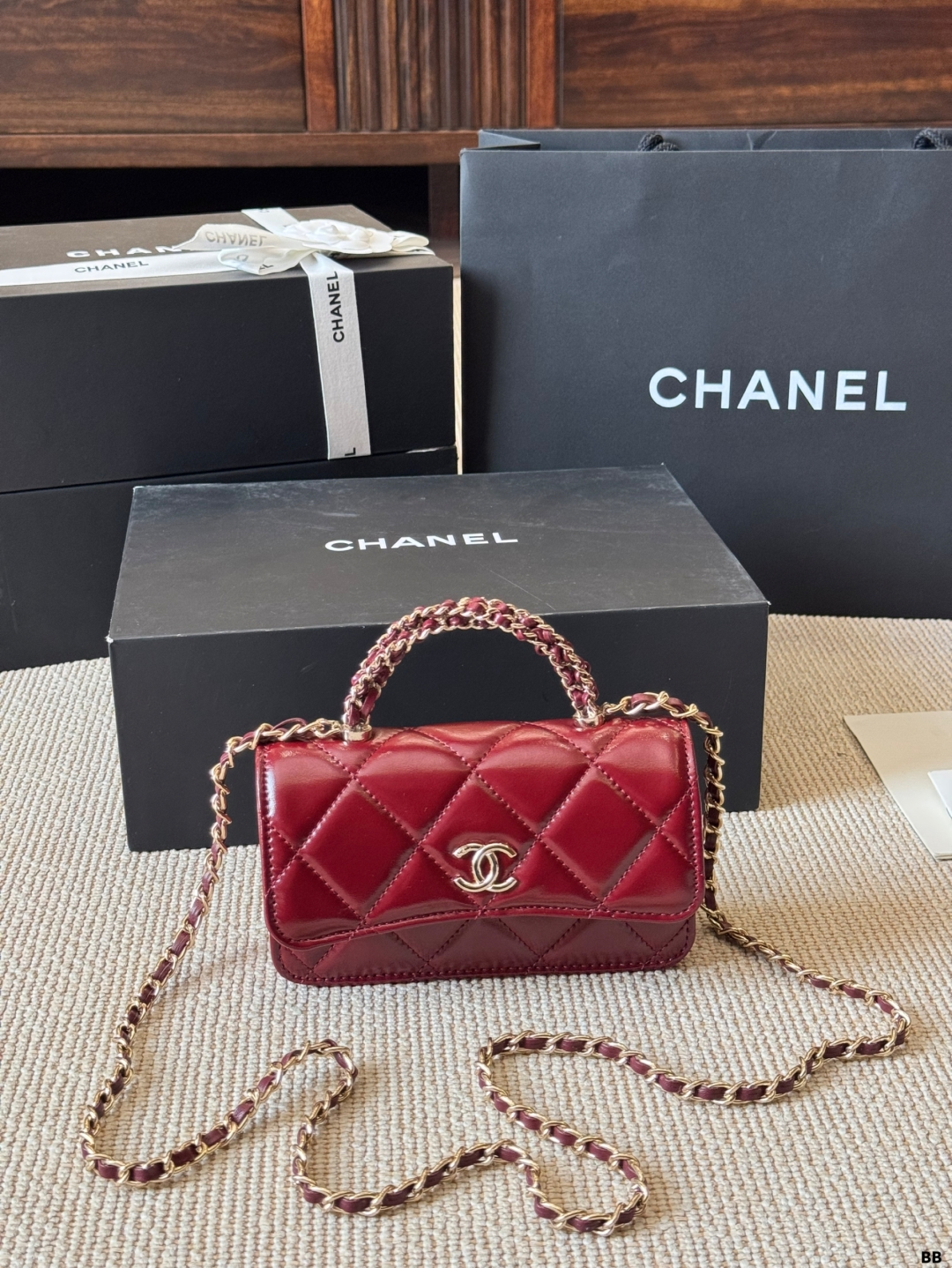 Chanel 24b twist chain handle shoulder bag - cnluxepick