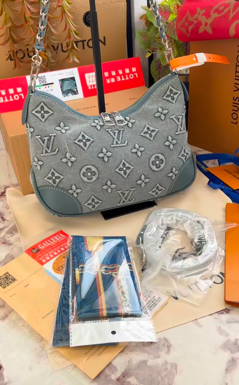 Louis Vuitton Baguette Denim