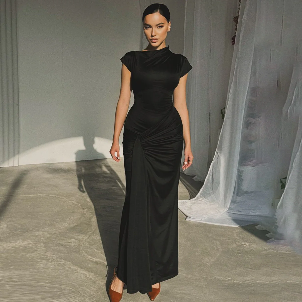 Elegant Ruched Mermaid Maxi DressClistos