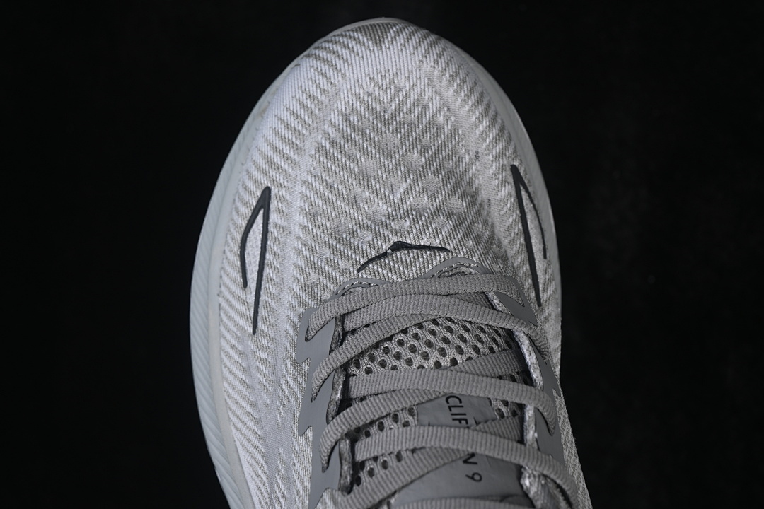 HOKA One One Clifton 9 All-terrain Everyday Road Running Shoes
