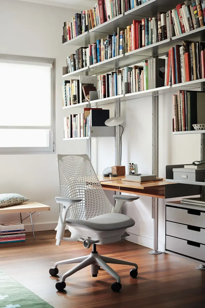 Sayl Ergonomic Office Chair – Lightweight Mesh Back Design