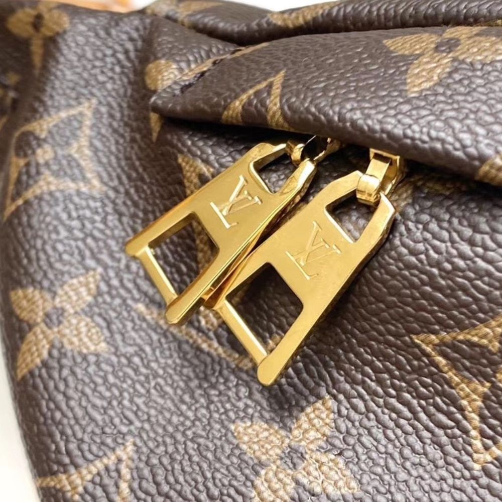 [Premium Quality] – Louis Vuitton Bumbag Monogram 10.2 Inches M43644