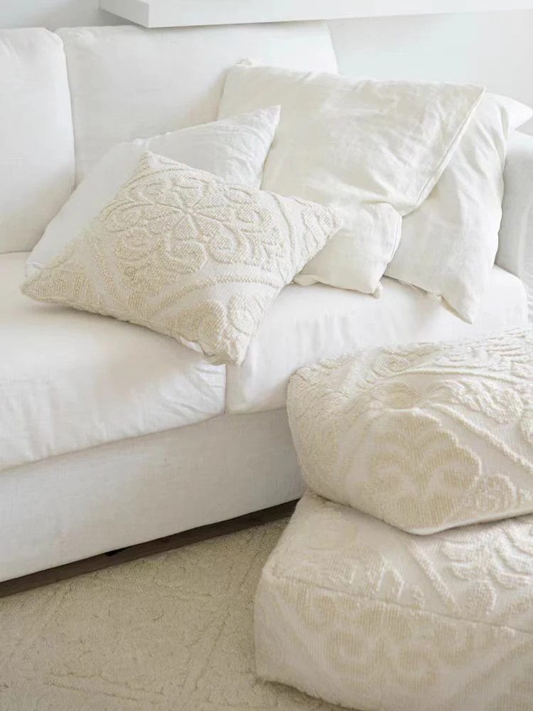 CH061 (Big) - Double Cream Pouf