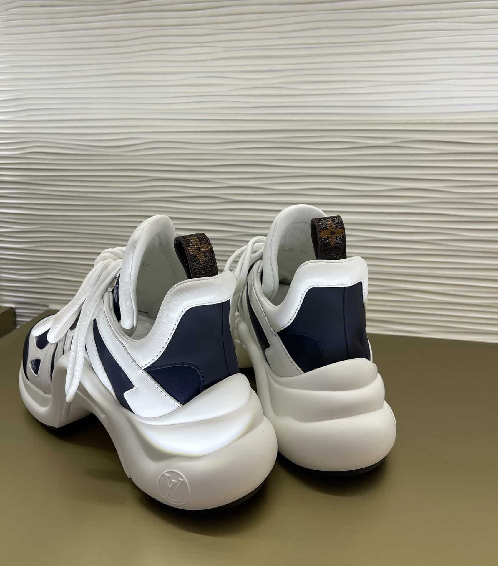 Louis Vuitton Archlight Sneaker Dark Blue 1A9Rx9