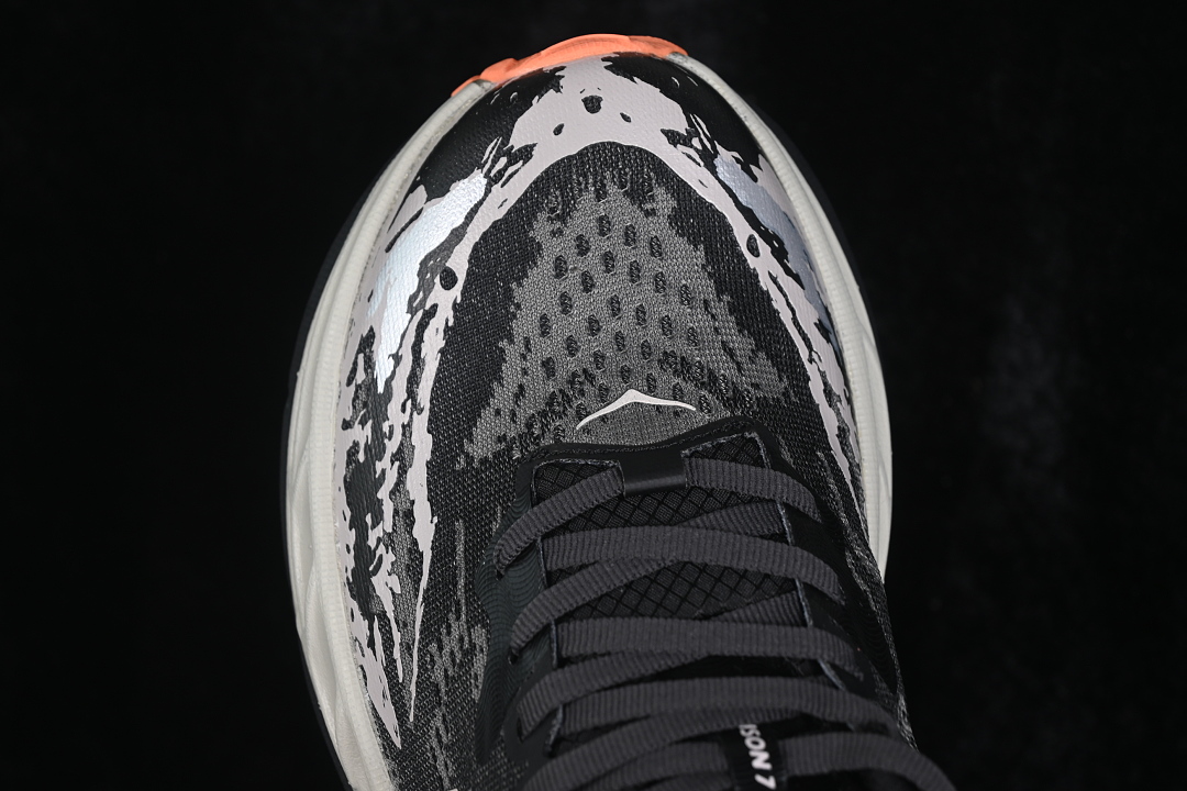 HOKA One One Stinson 7