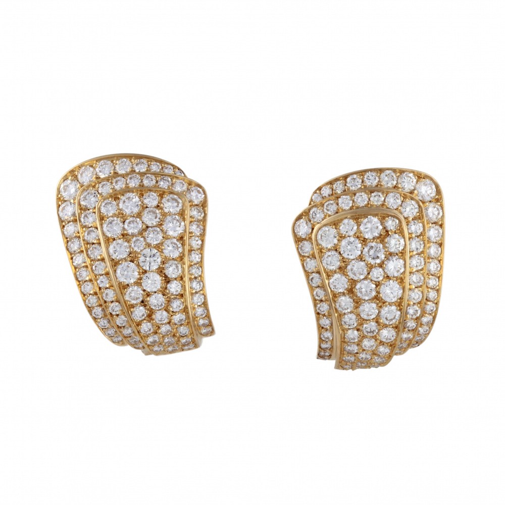 Van Cleef & Arpels K18YG Yellow Gold Earrings Diamond