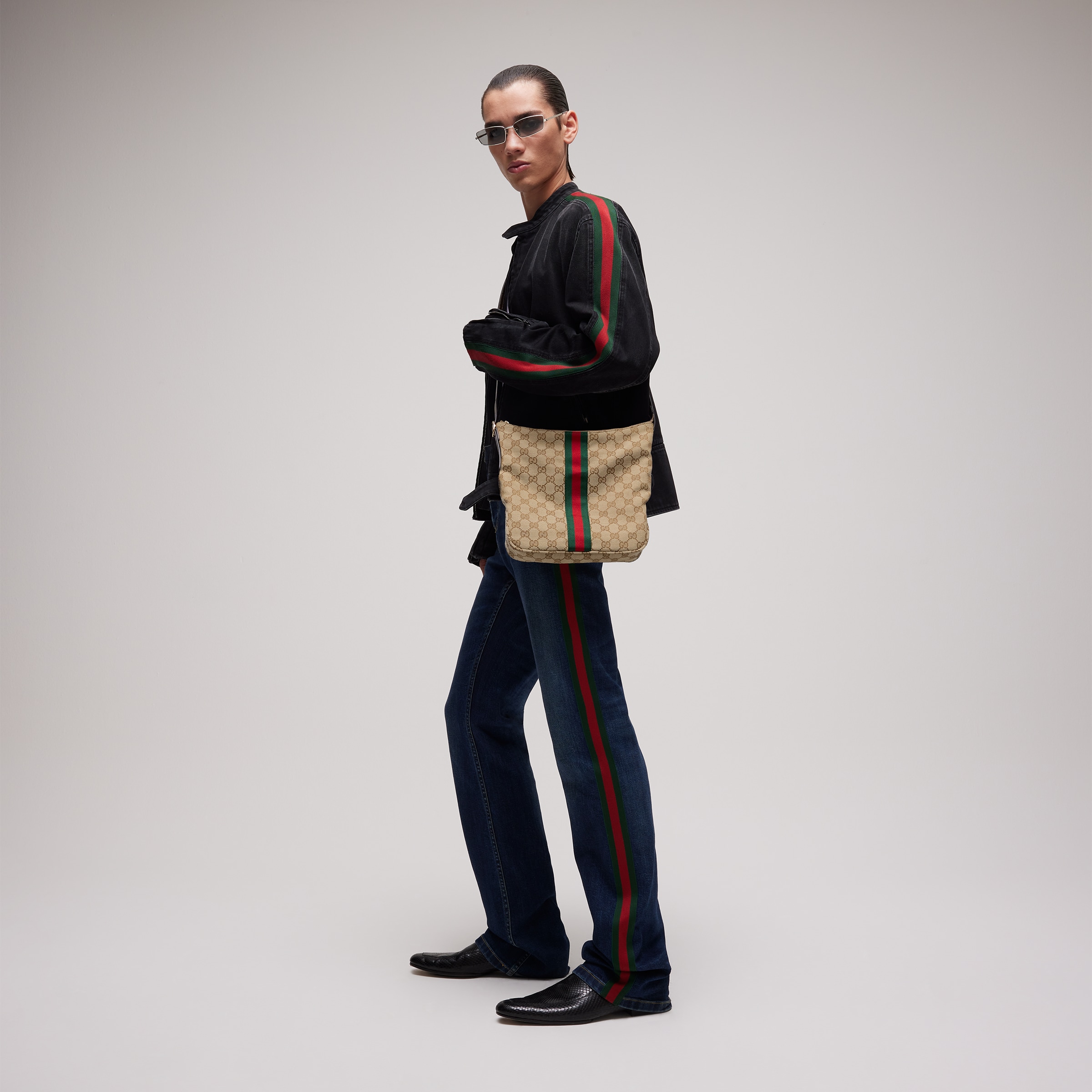 BAG（25.5 X 24 X 4 CM)