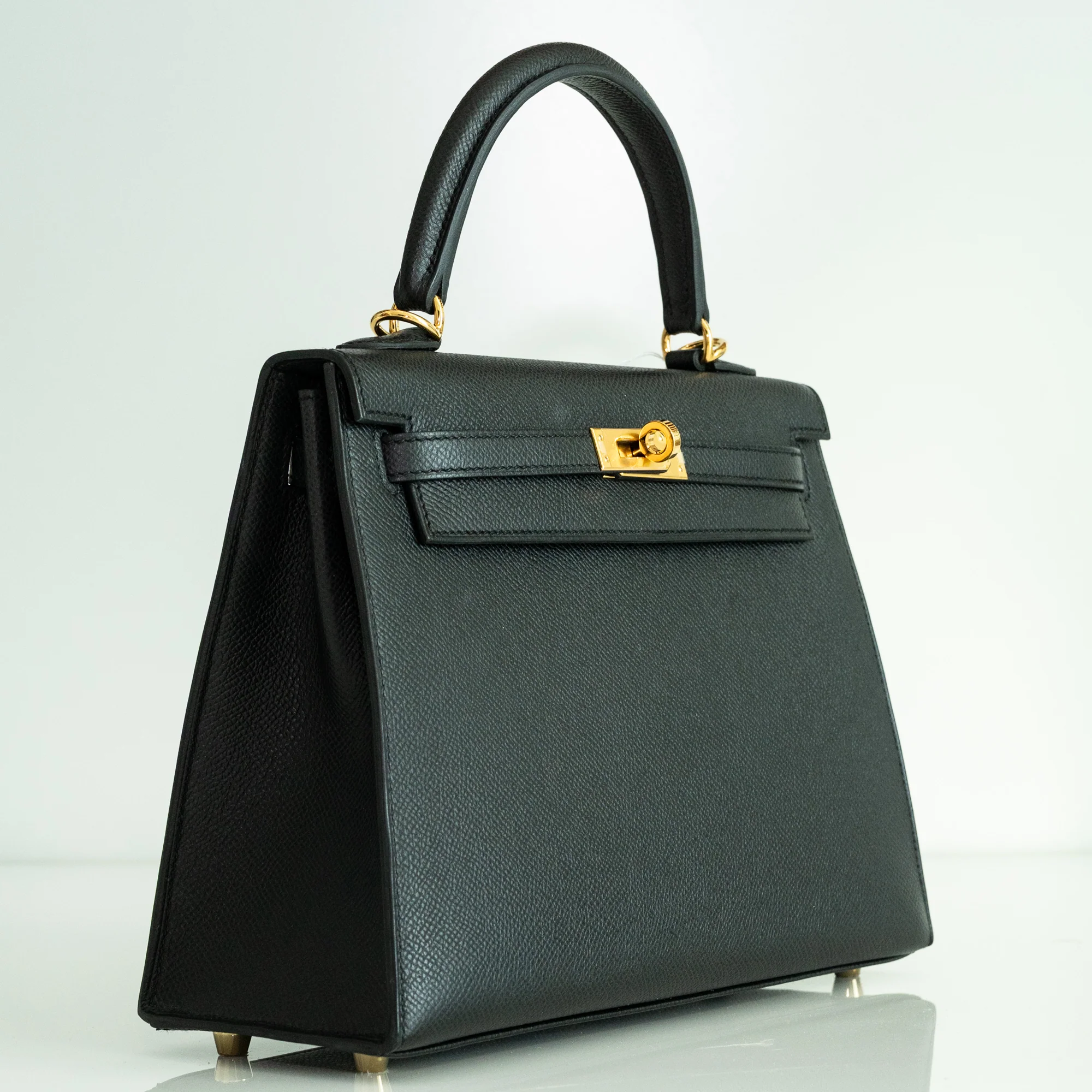 Hermès Kelly 25 Sellier Noir Epsom Gold Hardware