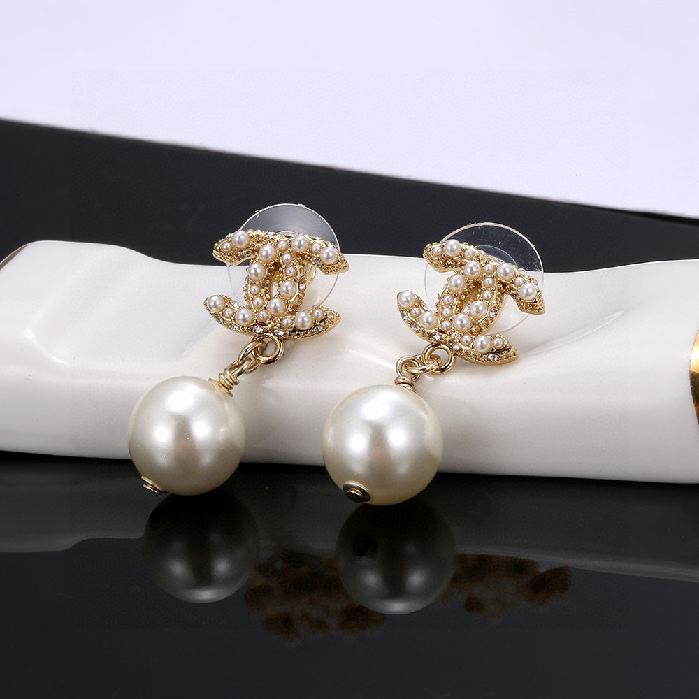 Chanel Pearl Stud Earrings - cnluxepick