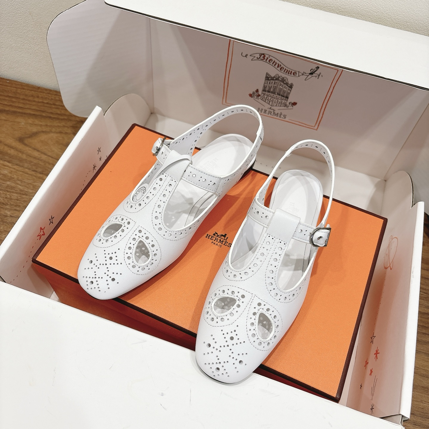 Hermès hollow flat sandals - cnluxepick