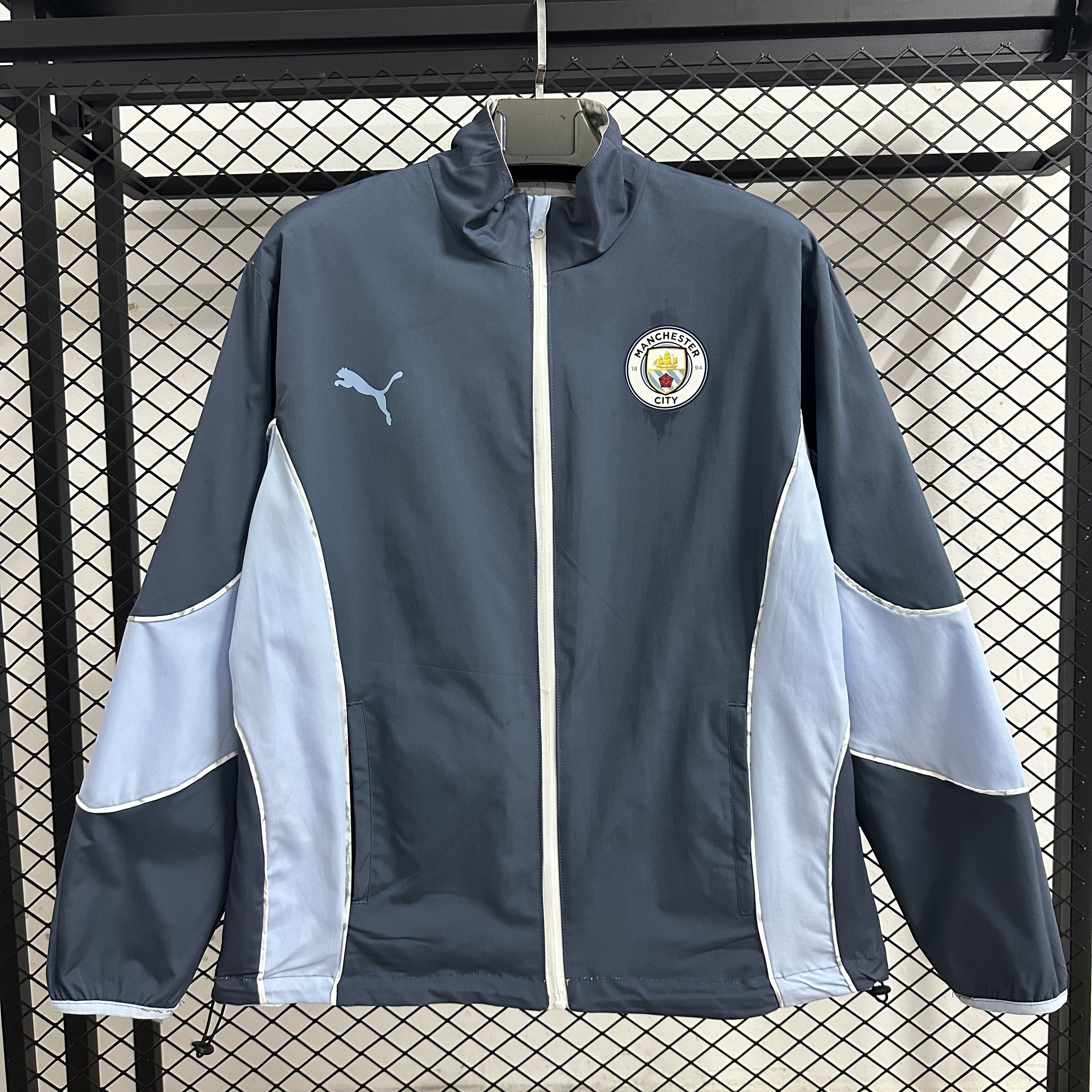 25-26 Manchester City joint double-sided trench coat